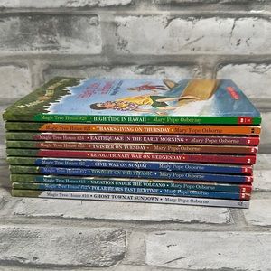 Lot of 10 magic tree house books